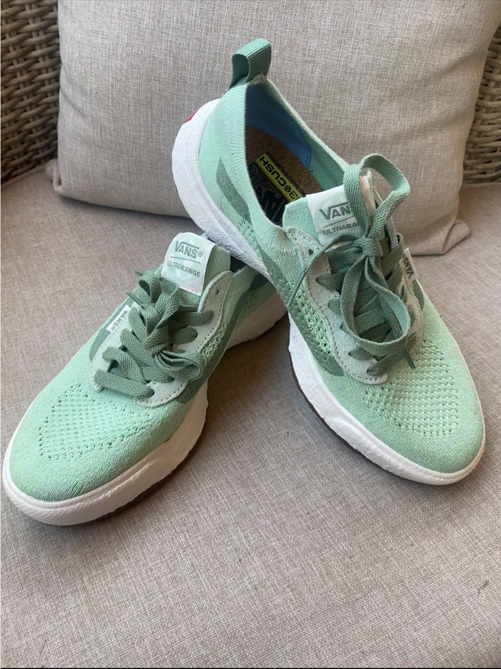 Vans Chive Gum UltraRange VR3 Running Shoes